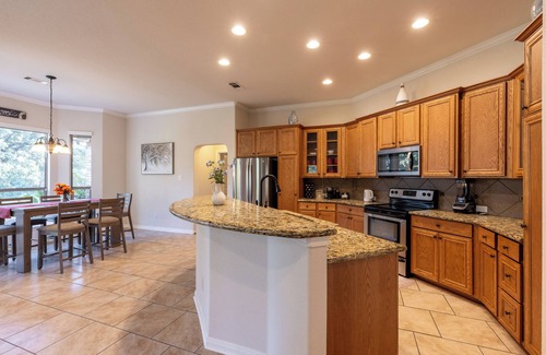 Quinlan House | Shoreline Escape: The Luxury living in Lake Tawakoni