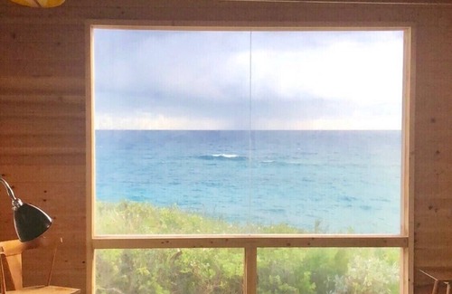 Gregory Town Cottage | “ShoreTing” oceanfront, secret beach