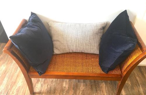 Jamesport Hotel | Shorewood Inn