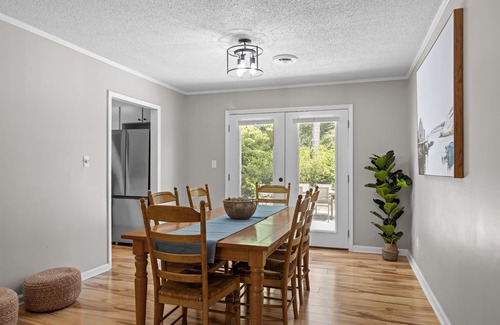 Cedar Point House | Short Drive to Emerald Isle!