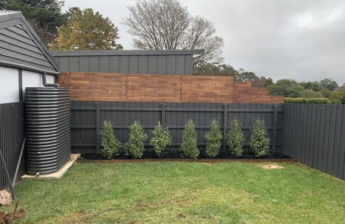 Trentham House | Short stroll into town - fully renovated 3 bedroom house.Make yourself at home.