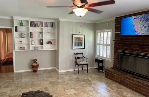 Savannah House | Short Term Furnished Rental Near Hospitals