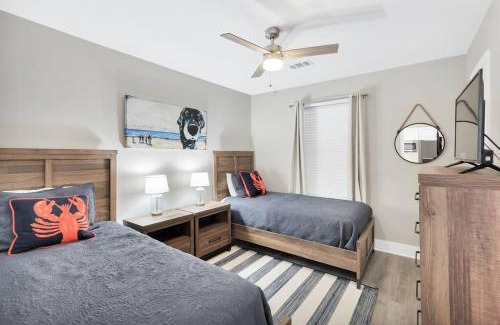 Seagrove Beach Apartment | Short walk or shuttle to wide open public beach!