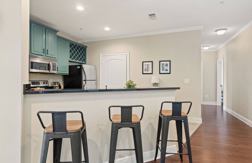 Tuscaloosa Condo | Short walk to BD Stadium and the University. 3.5m from River Run Park.