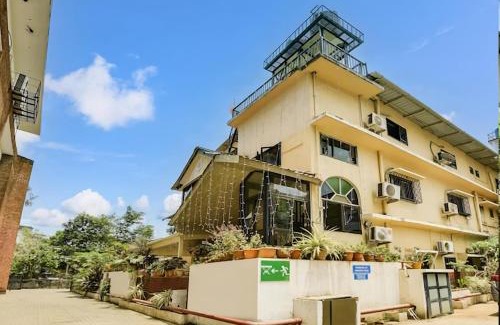 Gauravaddo Apartment | Shradha luxury room