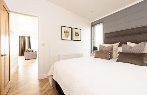Billingsley Apartment | Shropshire Lodges - Romantic Luxury Hot Tub Breaks
