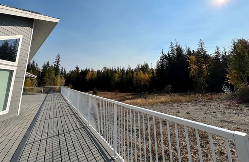 Magna bay Cabin | Shuswap Lodge at Crowfoot Mountain