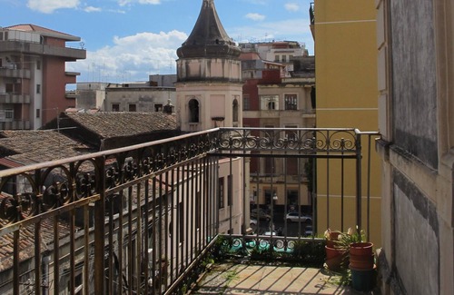 Borgo-Sanzio Apartment | SICILIAN HOUSE ETNA MARE Catania
