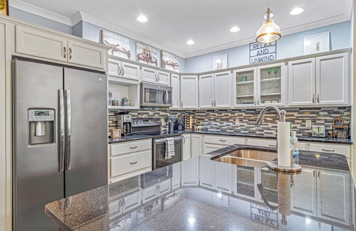 St. Elmo Improvement League Villa | Side ofLookout Mtn-2 Story Hideaway-Sleeps14- Chatt Vistas