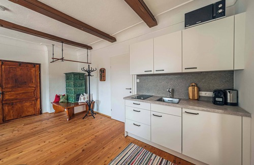 Altaussee Apartment | Sieglgut: Brahms Apartment | Kitchen | Parking