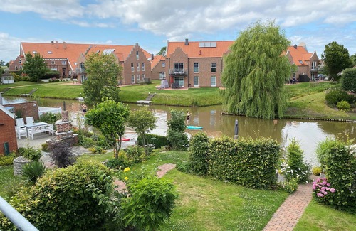 Greetsiel Apartment | SIELBLICK: Chic apartment in super location in Greetsiel, quiet & central
