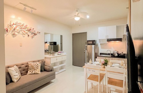 Puerto Princesa City Centre Apartment | Sierra 2 bedroom apartment with a private gym and a pool