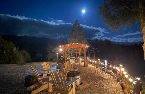 Ahwahnee House | Sierra Mountain Lodge - Vacation Rentals - Yosemite