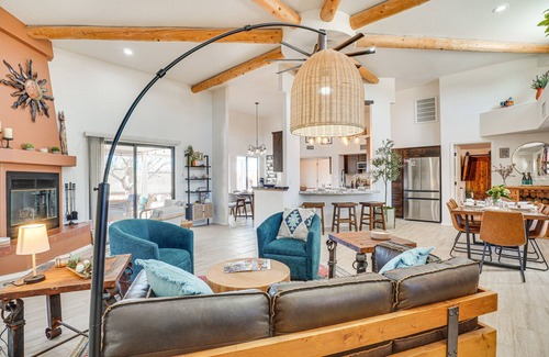 Sierra Vista Southeast House | Sierra Vista Home w/Private Pool & Game Room