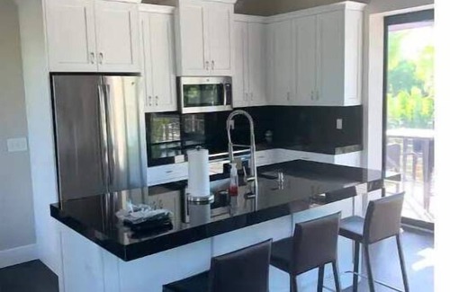 Bay Isle House | Siesta Key Sports Paradise- bball, vball, tennis, pickleball