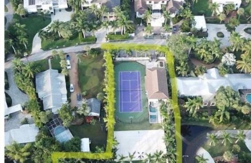 Bay Isle House | Siesta Key Sports Paradise- bball, vball, tennis, pickleball