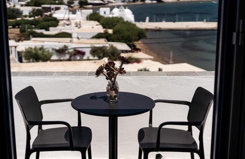 Vathi Apartment | SifnosLiving - Pleasure