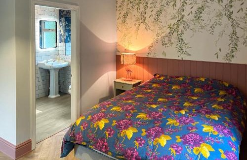 Easterside House | Silent Springs