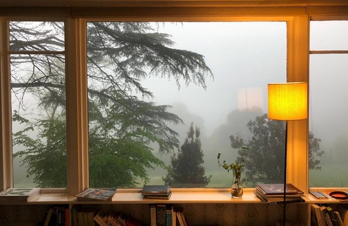 Mount Dandenong House | Silvan Dam View - Family Mountain House