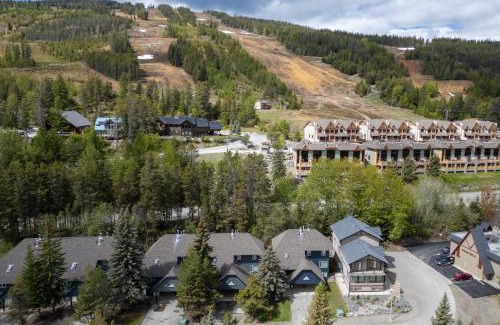 East Kootenay Apartment | Silver Birch by StayIn