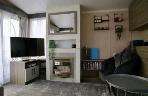 Swarland Apartment | Silver Birch Retreat - Percy Woods Country Retreat With 18 HOLE FREE GOLF