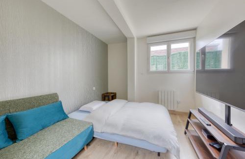 Petit-Ivry Apartment | Silver&Gold House Pro & Family
