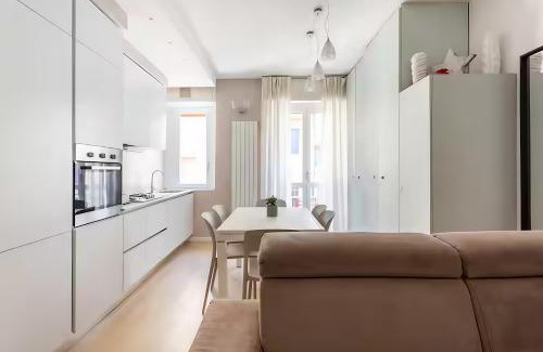 Porta Genova Apartment | Silver House [Navigli - Tortona]