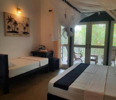Balapitiya House | Silver Lake Villa & Boat Safari