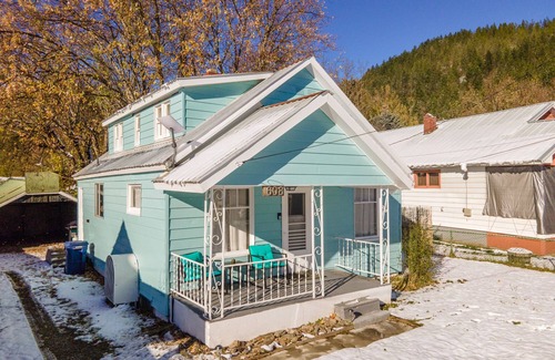 Kellogg House | Silver Miner's Bungalow - Ski, Golf, Bike, Fish+