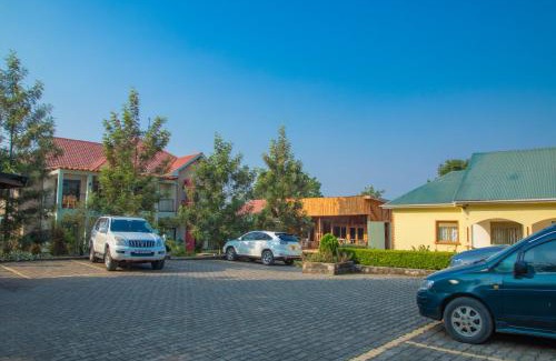 Fort Portal House | SILVER OAKS HOTEL Boma