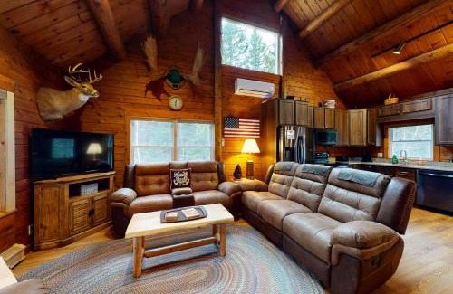 Trenton House | Silver's Log Cabin