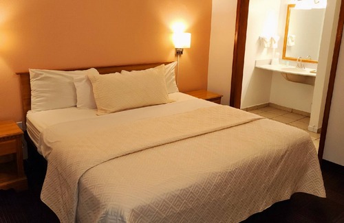 Manitou Springs Hotel | Silver Saddle Motel