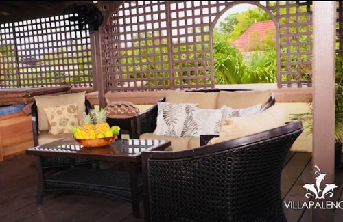 Duncans Villa | SILVER SAND ESTATE 5br 5.5ba Villa/.1 mi walk to Beach/PRIVATE CHEF & POOL