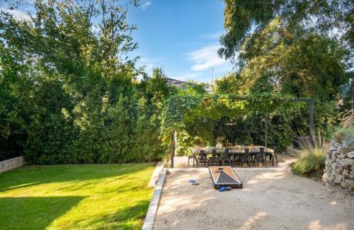 Silver Lake House | Silver Screen by AvantStay Luxe Backyard Escape