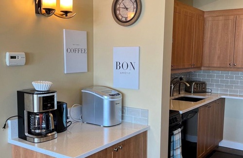 Silver Star Mountain House | Silver Star Mountain - 3 Bedroom - Ski Out - Sleeps 6