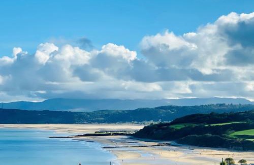 Tyn-y-Gongl House | Silver Strand