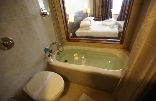 Ahmedabad Hotel | SilverCloud Hotel and Banquets