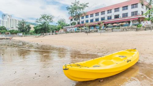 Islands District Resort | Silvermine Beach Resort