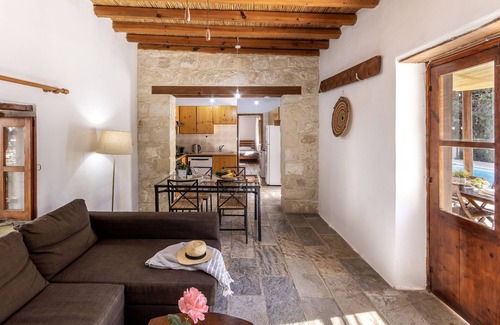 Droushia Villa | Simeon Estate: Cozzy Stone House with Private Pool