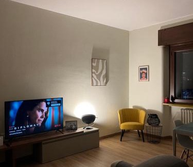 Stadera Apartment | Simona Home Milano Bocconi, Naviglio, Duomo, Prada, IEO, IULM, Assago Forum