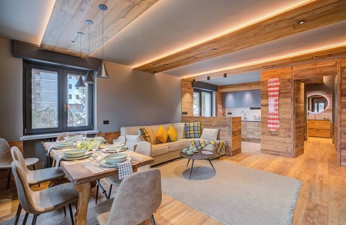 Sestriere Apartment | Simona Luxury Apartment few steps from sk