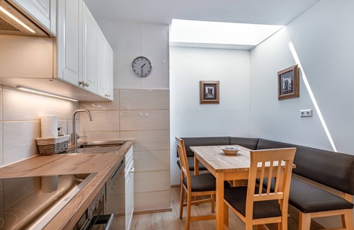 Sankt Urban Apartment | Simonhöhe by Interhome