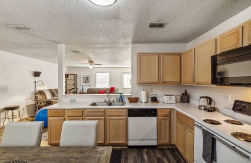 Mesquite House | Simple and Sweet 2 Bed 2 Bath