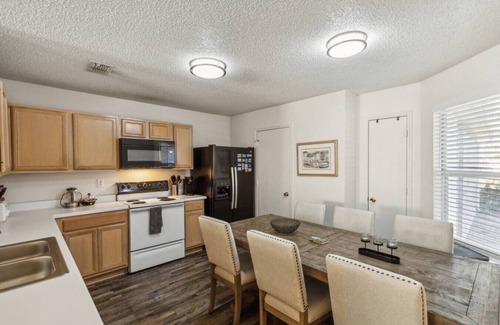 Mesquite House | Simple and Sweet 2 Bed 2 Bath
