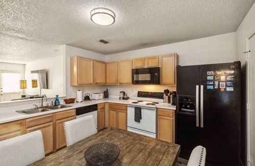 Mesquite House | Simple and Sweet 2 Bed 2 Bath