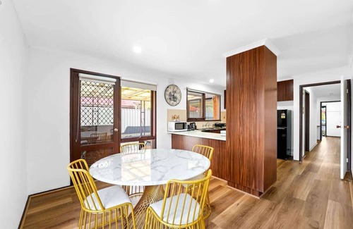 Altona Meadows House | Simple Comfort in Altona Meadows