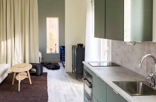 Tofta House | Simple modern cottage on the owner's property.