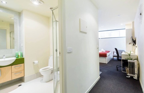 Carlton South Apartment | Simple on Swanston A Central Student Accom Studio