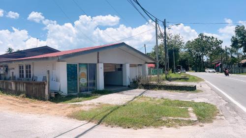Lubok Buaya House | Simple2 Guesthouse