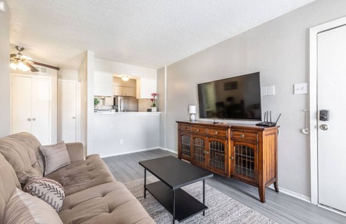Park Central Apartment | SIMPLY CONVENIENT APARTMENT IN DALLAS, TX!
